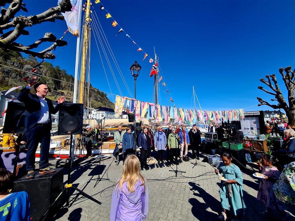 Bilder fra jubileumsfesten - Klikk for stort bilde
