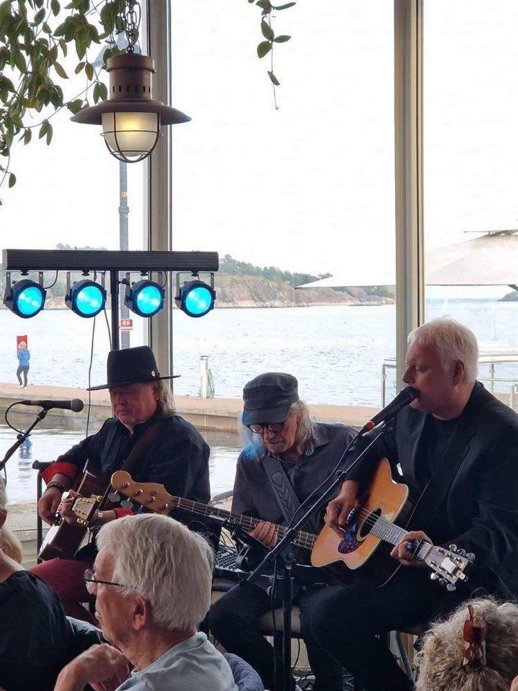 Bilde av konsert på Stranden - Klikk for stort bilde
