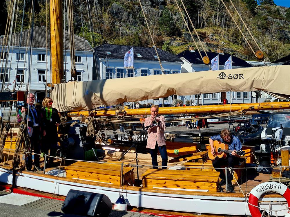 Bilder fra jubileumsfesten - Klikk for stort bilde